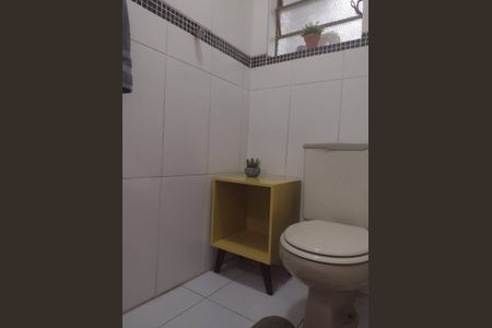 Apartamento à venda com 72m², 2 quartos e sem vagaBanheiro Social