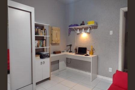 Apartamento à venda com 72m², 2 quartos e sem vagaEscritório