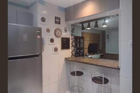 Apartamento à venda com 72m², 2 quartos e sem vagaCozinha