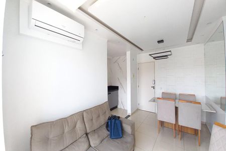 Sala de apartamento para alugar com 2 quartos, 47m² em Jardim do Lago, Campinas