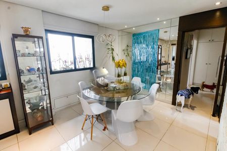 Apartamento à venda com 154m², 3 quartos e 3 vagas Apartamento à venda com 154m², 3 quartos e 3 vagasSala 2