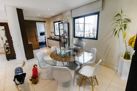 Apartamento à venda com 154m², 3 quartos e 3 vagas Apartamento à venda com 154m², 3 quartos e 3 vagasSala 2
