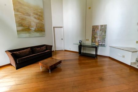 Apartamento à venda com 154m², 3 quartos e 3 vagas Apartamento à venda com 154m², 3 quartos e 3 vagasÁrea comum