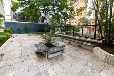 Apartamento à venda com 154m², 3 quartos e 3 vagas Apartamento à venda com 154m², 3 quartos e 3 vagasÁrea comum