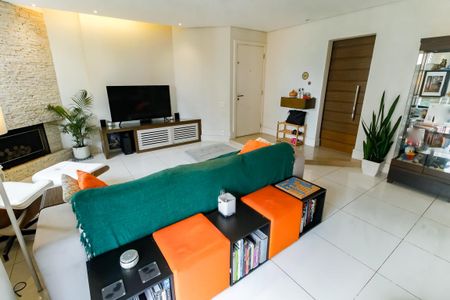 Apartamento à venda com 154m², 3 quartos e 3 vagas Apartamento à venda com 154m², 3 quartos e 3 vagasSala