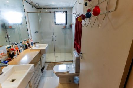 Apartamento à venda com 154m², 3 quartos e 3 vagas Apartamento à venda com 154m², 3 quartos e 3 vagasBanheiro da Suíte 3