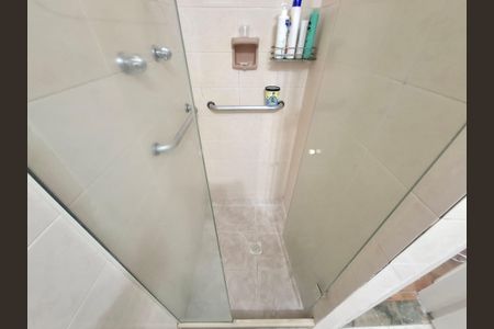 Banheiro de apartamento à venda com 2 quartos, 62m² em Glória, Rio de Janeiro