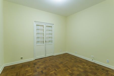 Quarto 2 de casa para alugar com 2 quartos, 120m² em Vila Olímpia, São Paulo