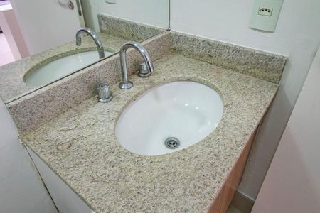 Studio à venda com 30m², 1 quarto e 1 vaga Studio à venda com 30m², 1 quarto e 1 vagaBanheiro