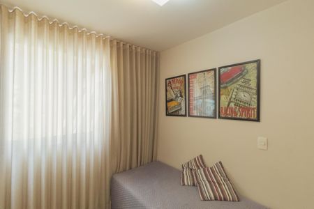 Apartamento à venda com 221m², 3 quartos e 2 vagasQuarto 2