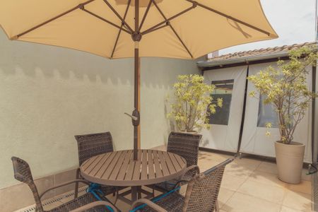 Apartamento à venda com 221m², 3 quartos e 2 vagasÁrea Externa