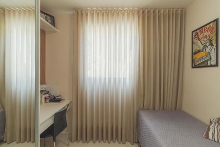 Apartamento à venda com 221m², 3 quartos e 2 vagasQuarto 2