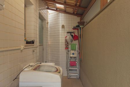 Apartamento à venda com 221m², 3 quartos e 2 vagasÁrea de Serviço