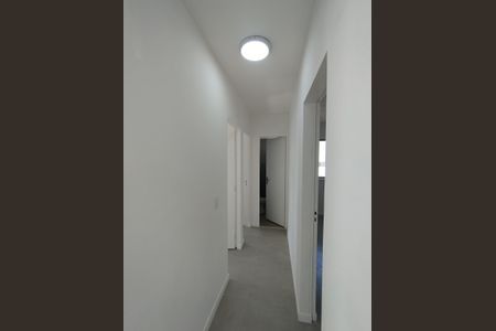 Corredor  de apartamento para alugar com 3 quartos, 75m² em Jardim Botucatu, São Paulo