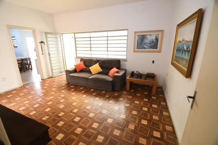 Sala de TV de casa à venda com 3 quartos, 663m² em Jardim Chapadão, Campinas