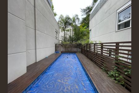 Casa de condomínio à venda com 872m², 6 quartos e 6 vagas Casa de condomínio à venda com 872m², 6 quartos e 6 vagasPiscina