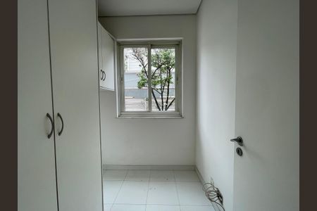 Casa de condomínio à venda com 872m², 6 quartos e 6 vagas Casa de condomínio à venda com 872m², 6 quartos e 6 vagasQuarto de Serviço 1
