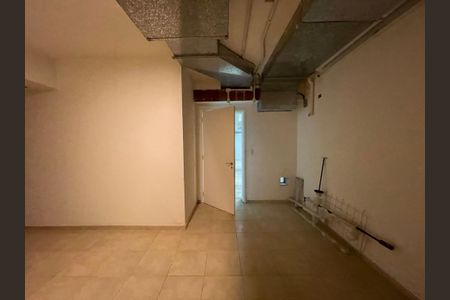 Casa de condomínio à venda com 872m², 6 quartos e 6 vagas Casa de condomínio à venda com 872m², 6 quartos e 6 vagasDeposito