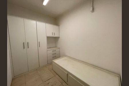 Casa de condomínio à venda com 872m², 6 quartos e 6 vagas Casa de condomínio à venda com 872m², 6 quartos e 6 vagasQuarto de Serviço 3