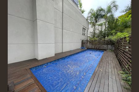 Casa de condomínio à venda com 872m², 6 quartos e 6 vagas Casa de condomínio à venda com 872m², 6 quartos e 6 vagasPiscina