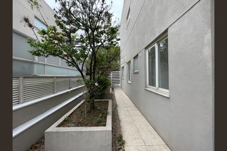 Casa de condomínio à venda com 872m², 6 quartos e 6 vagas Casa de condomínio à venda com 872m², 6 quartos e 6 vagasEntrada de serviço