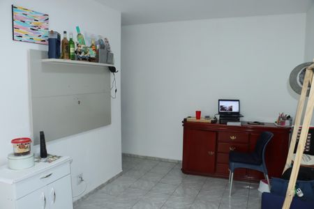 Sala de apartamento para alugar com 2 quartos, 42m² em Jardim da Gloria, Cotia
