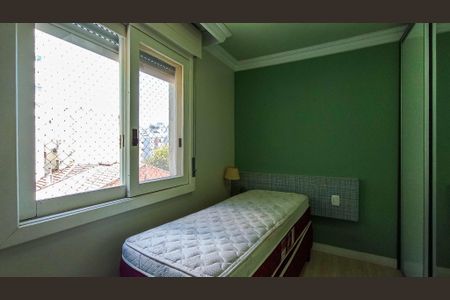 Quarto 1 de apartamento para alugar com 1 quarto, 39m² em Petrópolis, Porto Alegre