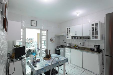 Casa à venda com 180m², 3 quartos e 4 vagasCozinha
