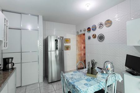 Casa à venda com 180m², 3 quartos e 4 vagasCozinha