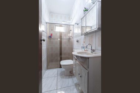 Casa à venda com 180m², 3 quartos e 4 vagasBanheiro social 