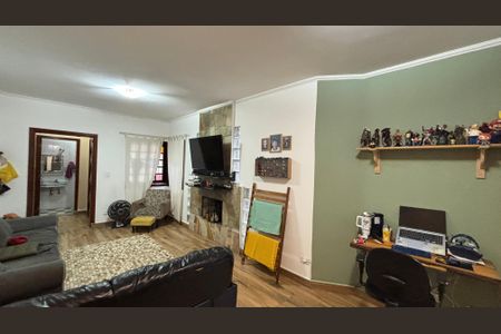 Casa à venda com 230m², 3 quartos e 5 vagas Casa à venda com 230m², 3 quartos e 5 vagasSala