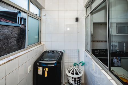 Apartamento à venda com 70m², 3 quartos e 1 vagaÁrea de Serviço