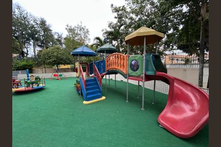 Apartamento à venda com 70m², 3 quartos e 1 vagaÁrea comum - Playground