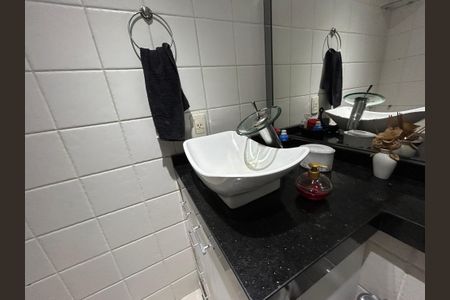 Apartamento à venda com 70m², 3 quartos e 1 vagaBanheiro Social