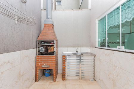 Casa à venda com 100m², 3 quartos e 2 vagasÁrea de serviço e churrasqueira