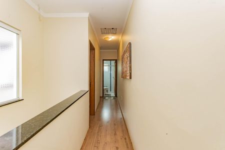 Casa à venda com 100m², 3 quartos e 2 vagasCorredor