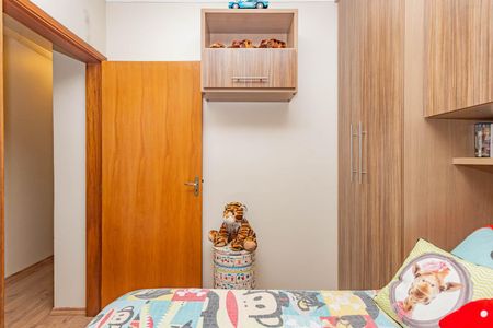 Casa à venda com 100m², 3 quartos e 2 vagasQuarto 2