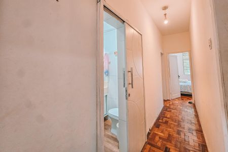 Corredor de apartamento para alugar com 3 quartos, 146m² em Barbalho, Salvador