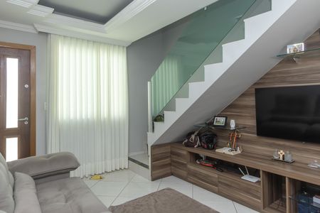 Casa à venda com 100m², 2 quartos e 1 vaga Casa à venda com 100m², 2 quartos e 1 vagaSala