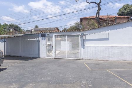 Casa à venda com 100m², 2 quartos e 1 vaga Casa à venda com 100m², 2 quartos e 1 vagaGaragem