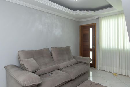 Casa à venda com 100m², 2 quartos e 1 vaga Casa à venda com 100m², 2 quartos e 1 vagaSala