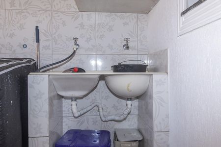 Casa à venda com 100m², 2 quartos e 1 vaga Casa à venda com 100m², 2 quartos e 1 vagaÁrea de Serviço