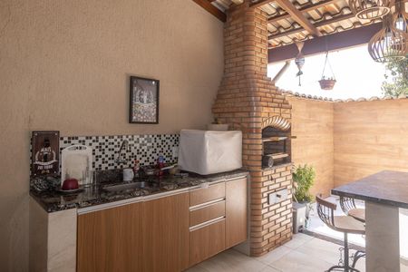 Casa à venda com 100m², 2 quartos e 1 vaga Casa à venda com 100m², 2 quartos e 1 vagaÁrea gourmet