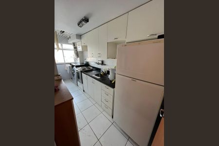 Cozinha de apartamento para alugar com 2 quartos, 52m² em Todos os Santos, Rio de Janeiro