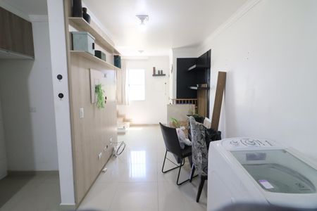 Casa de condomínio para alugar com 72m², 2 quartos e 2 vagasSala