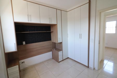 Casa de condomínio para alugar com 72m², 2 quartos e 2 vagasQuarto 2