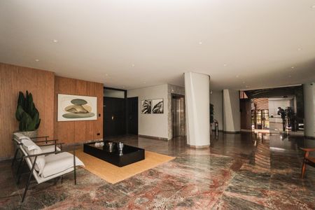 Apartamento para alugar com 254m², 3 quartos e 4 vagas Apartamento para alugar com 254m², 3 quartos e 4 vagasHall de Entrada