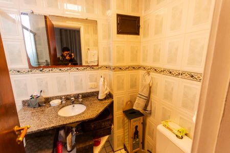 Apartamento à venda com 111m², 3 quartos e 2 vagas Apartamento à venda com 111m², 3 quartos e 2 vagasBanheiro da Suíte