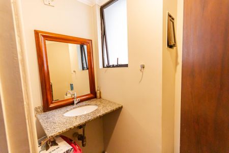 Apartamento à venda com 111m², 3 quartos e 2 vagas Apartamento à venda com 111m², 3 quartos e 2 vagasLavabo