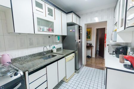 Apartamento à venda com 111m², 3 quartos e 2 vagas Apartamento à venda com 111m², 3 quartos e 2 vagasCozinha